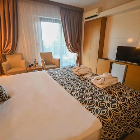 Hotel Tripolis 5*