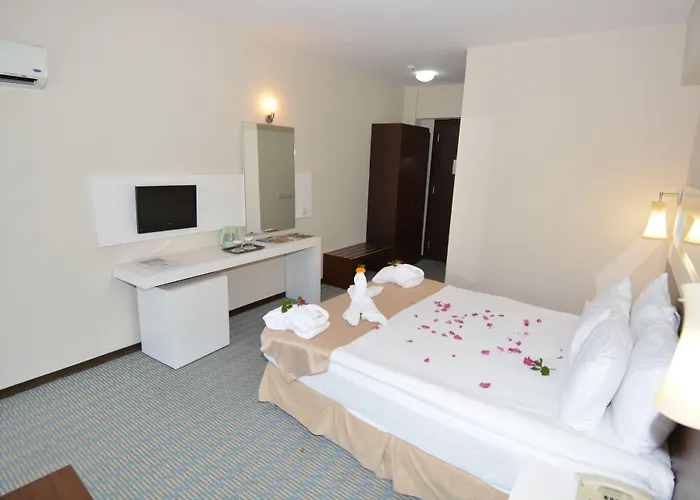 特里波利斯酒店 帕莫卡莱