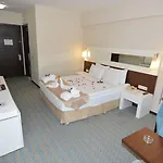 Tripolis 5*