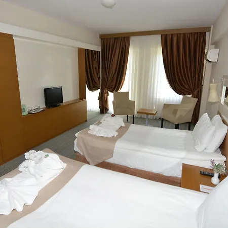 Hotell Tripolis 5*