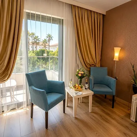 Tripolis Hotell 5*
