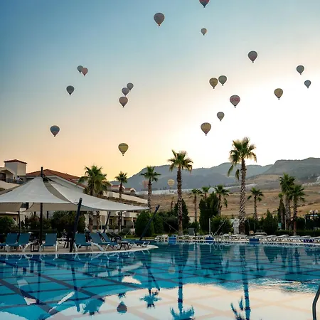 Tripolis Hotell 5*